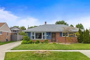 1076 S 3rd Ave, Des Plaines, IL 60016 - Photo 1