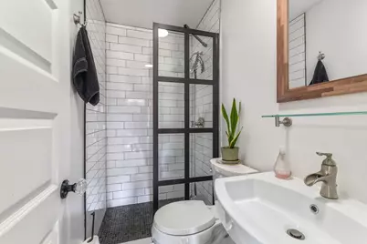 1076 S 3rd Avenue, Des Plaines, IL 60016 - Photo 9
