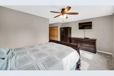 2300 Appleby Drive, Wheaton, IL 60189 - Photo 11