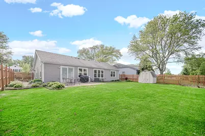 2300 Appleby Drive, Wheaton, IL 60189 - Photo 21