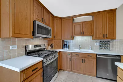2300 Appleby Drive, Wheaton, IL 60189 - Photo 7