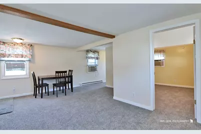 2031 Gilboa Avenue, Zion, IL 60099 - Photo 7