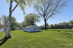 2031 Gilboa Ave, Zion, IL 60099 - Photo 11