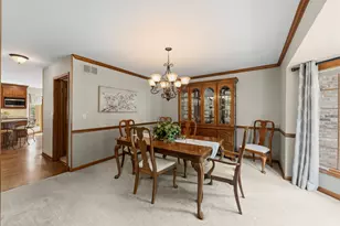 6344 Greene Rd, Woodridge, IL 60517 - Photo 5