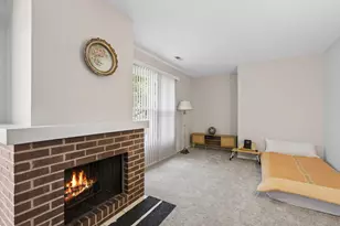 240 Southwick Ct, Vernon Hills, IL 60061 - Photo 5