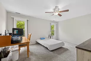 240 Southwick Ct, Vernon Hills, IL 60061 - Photo 13