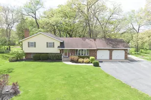 10594 Grover Oaks Rd, Roscoe, IL 61073 - Photo 7
