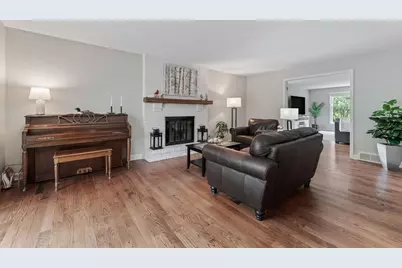 635 Oakview Drive, Algonquin, IL 60102 - Photo 13