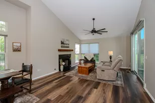 446 Cromwell Cir, Bartlett, IL 60103 - Photo 3