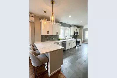 5230 N Liano Avenue, Chicago, IL 60630 - Photo 5