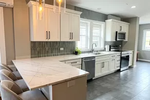 5230 N Liano Ave, Chicago, IL 60630 - Photo 5