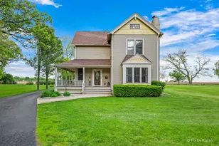 743 Cynthia Dr, Lake Holiday, IL 60548 - Photo 1