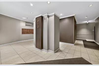 910 W Madison Street #605, Chicago, IL 60607 - Photo 17