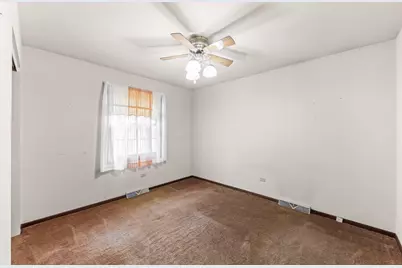 1406 Kaskaskia Avenue, Elgin, IL 60123 - Photo 13