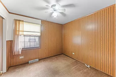 1406 Kaskaskia Avenue, Elgin, IL 60123 - Photo 15