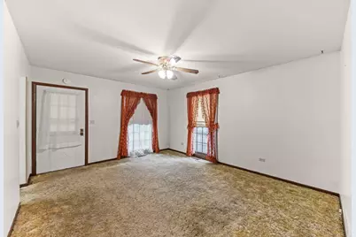 1406 Kaskaskia Avenue, Elgin, IL 60123 - Photo 7