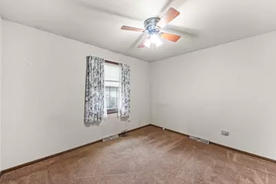 1406 Kaskaskia Avenue, Elgin, IL 60123 - Photo 11