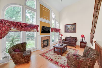706 Wehrli Drive, Naperville, IL 60540 - Photo 9