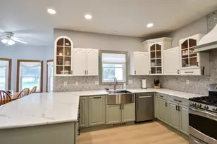 1816 Cardinal Ct, Pontiac, IL 61764 - Photo 27