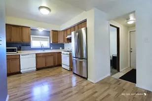 3233 Elisha Ave, Zion, IL 60099 - Photo 9