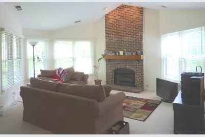 265 Willow Parkway, Buffalo Grove, IL 60089 - Photo 5