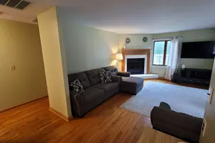 1500 Woodland Dr, Sycamore, IL 60178 - Photo 7
