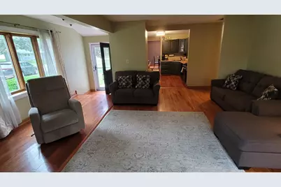 1500 Woodland Drive, Sycamore, IL 60178 - Photo 5