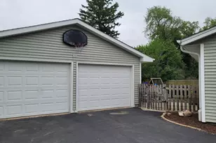 1500 Woodland Dr, Sycamore, IL 60178 - Photo 35