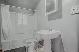 805 Audrey Nixon Blvd, North Chicago, IL 60064 - Photo 9