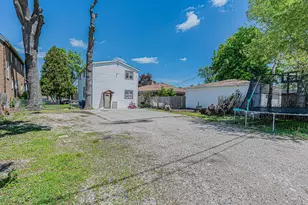 805 Audrey Nixon Blvd, North Chicago, IL 60064 - Photo 17