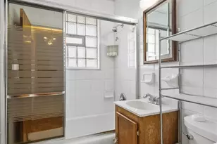 5216 Lee St, Skokie, IL 60077 - Photo 9