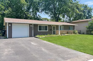 6847 Hawthorne Ln, Hanover Park, IL 60133 - Photo 1