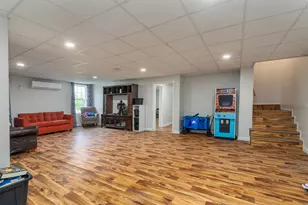 205 Fairway Dr, Harrisburg, IL 62946 - Photo 57