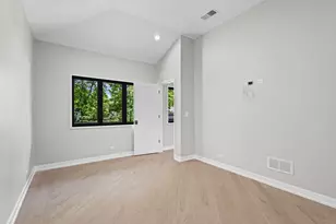 411 Woodland Ct, Glenview, IL 60025 - Photo 45