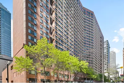 211 E Ohio Street #2915, Chicago, IL 60611 - Photo 15