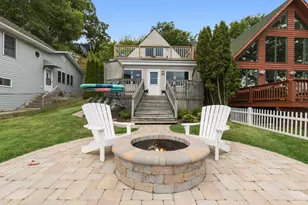 107 Hillside Ct, Fox Lake, IL 60020 - Photo 1