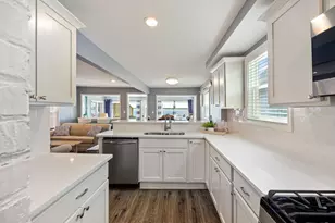 107 Hillside Ct, Fox Lake, IL 60020 - Photo 17