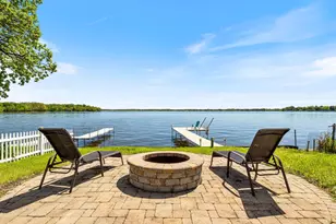 107 Hillside Ct, Fox Lake, IL 60020 - Photo 3