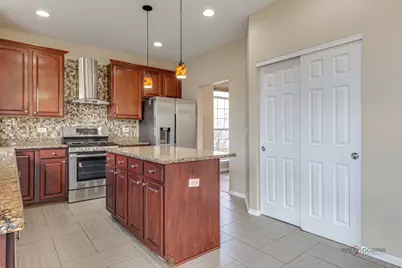 4 Waterton Drive, Streamwood, IL 60107 - Photo 13