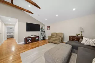 9143 W 92nd St, Hickory Hills, IL 60457 - Photo 13