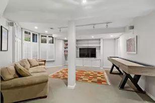3822 N Alta Vista Terrace, Chicago, IL 60613 - Photo 23