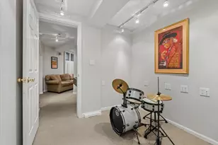 3822 N Alta Vista Terrace, Chicago, IL 60613 - Photo 25