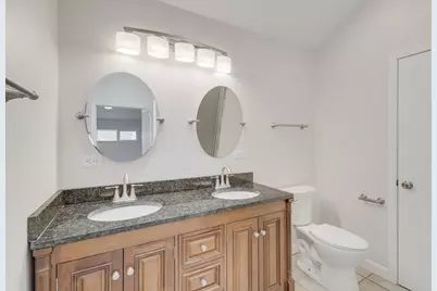 9535 S Fairfield Avenue, Evergreen Park, IL 60805 - Photo 15