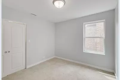 9535 S Fairfield Avenue, Evergreen Park, IL 60805 - Photo 17