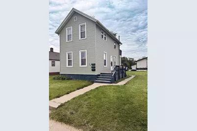 946 S Schuyler Avenue, Kankakee, IL 60901 - Photo 1