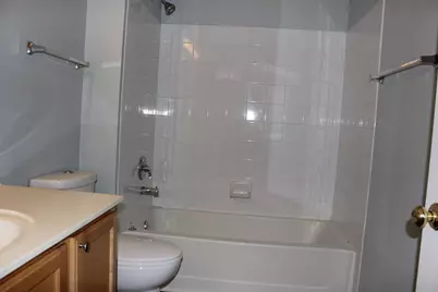 3103 Falling Waters Lane #3103, Lindenhurst, IL 60046 - Photo 15