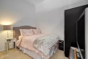 500 W Superior St, Chicago, IL 60654 - Photo 11