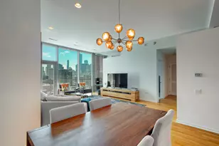 500 W Superior St, Chicago, IL 60654 - Photo 7