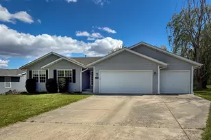 1206 Summerland Dr, Durand, IL 61024 - Photo 1
