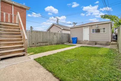 3339 S Bell Avenue, Chicago, IL 60608 - Photo 11